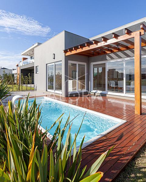 Casa em condomínio fechado com vista para o lago | Alto padrão e privacidade — foto 3