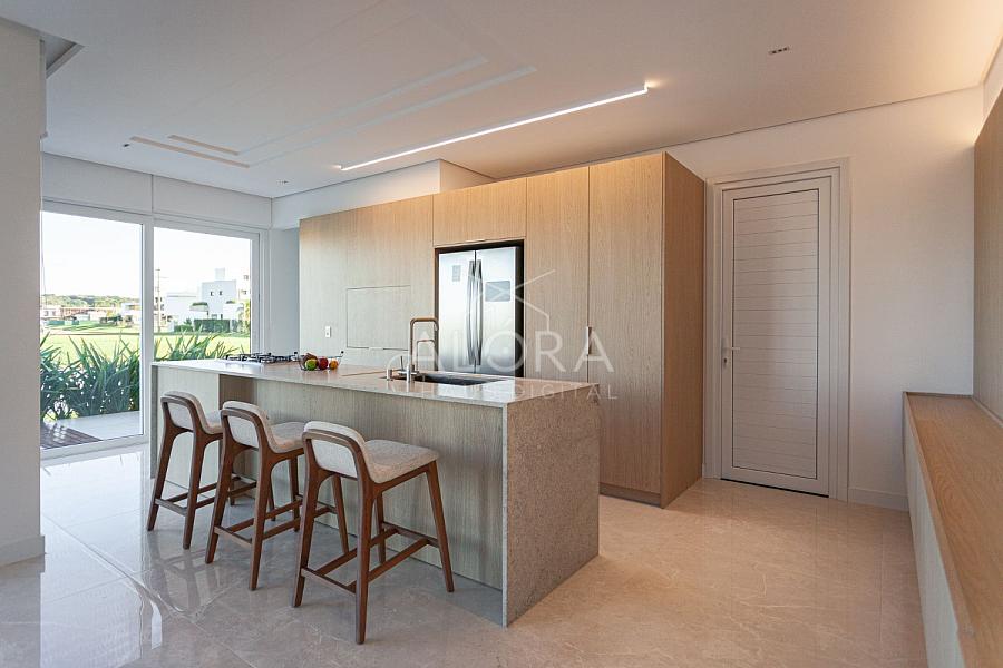 Casa em condomínio fechado com vista para o lago | Alto padrão e privacidade — foto 11