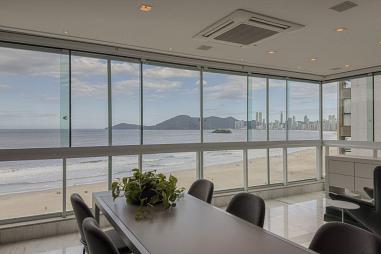 Apartamento no Edifício Metrópolis em Balneário Camboriú