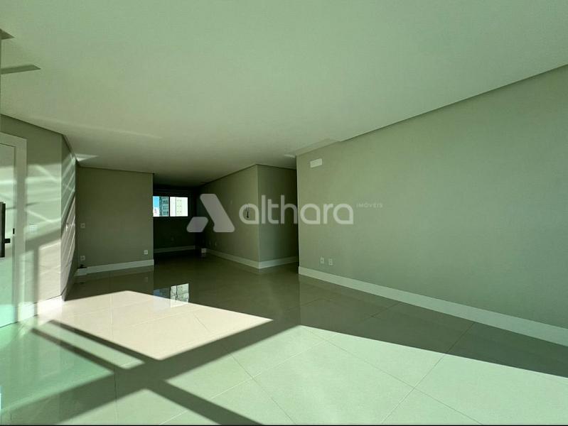 Apartamento no Edifício Falcon Tower FG em Balneário Camboriú — foto 6