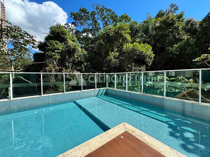 Apartamento no Edif�cio Carmel Vista Alta em Balne�rio Cambori� 40