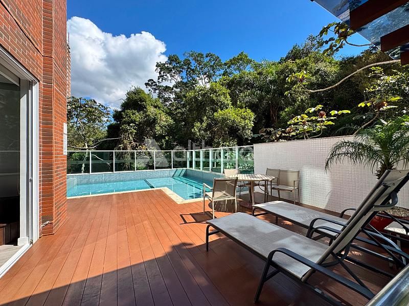 Apartamento no Edif�cio Carmel Vista Alta em Balne�rio Cambori� 38