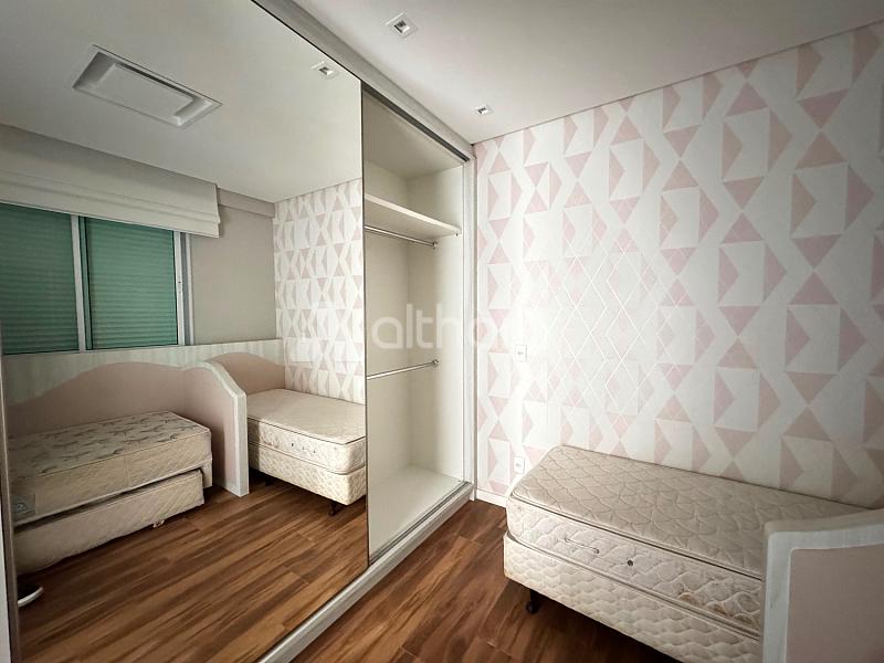 Apartamento no Edif�cio Carmel Vista Alta em Balne�rio Cambori� 25