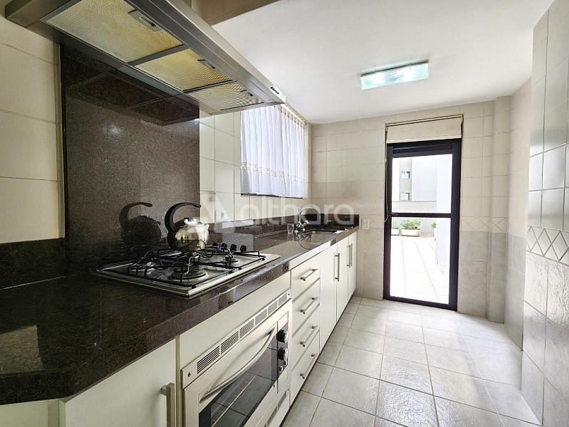 Apartamento Diferenciado no Edif�cio Tour Royalle em Balne�rio Cambori� 8
