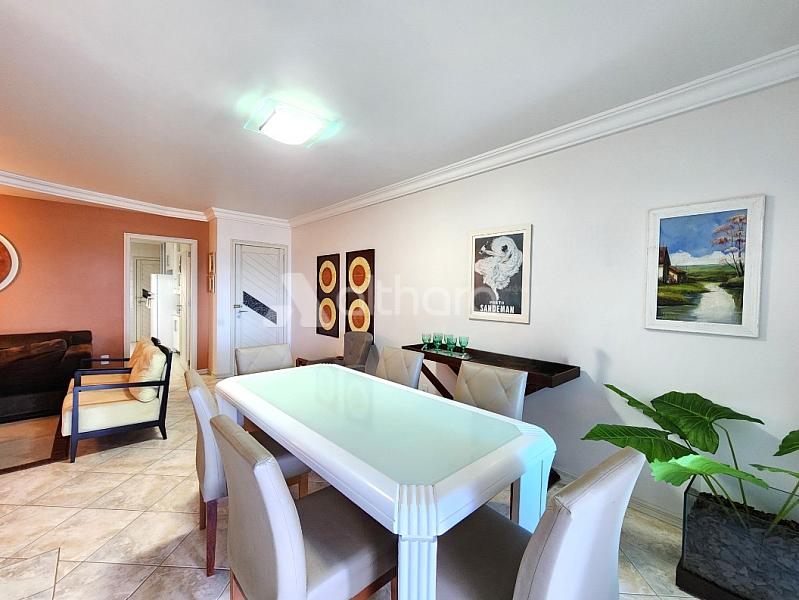 Apartamento Diferenciado no Edif�cio Tour Royalle em Balne�rio Cambori� 5