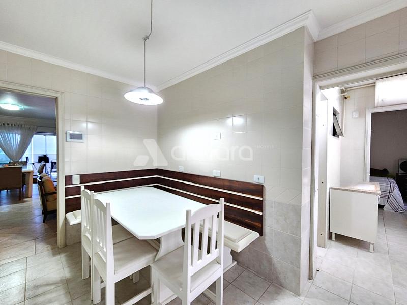 Apartamento Diferenciado no Edif�cio Tour Royalle em Balne�rio Cambori� 10