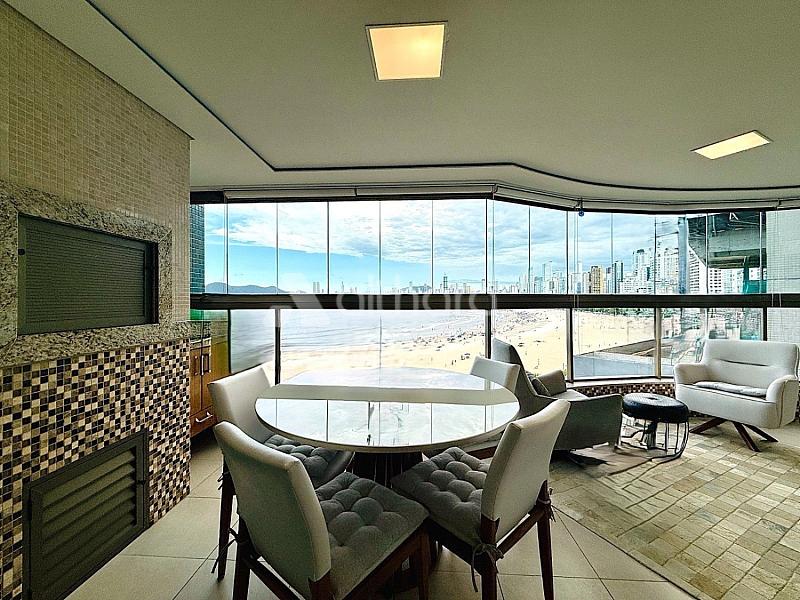 Apartamento no Edif�cio Arc Triomphe Residence em Balne�rio Cambori� 1