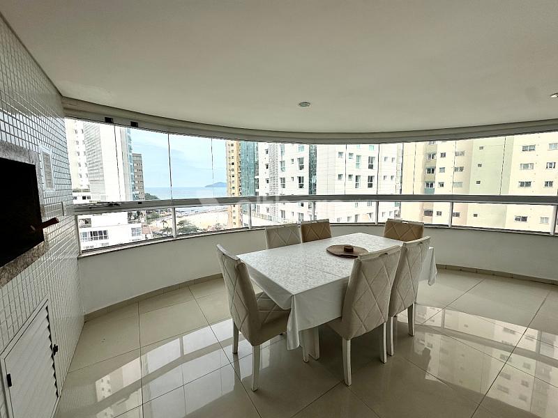 Apartamento no Edif�cio Torre de M�laga em Balne�rio Cambori� 2