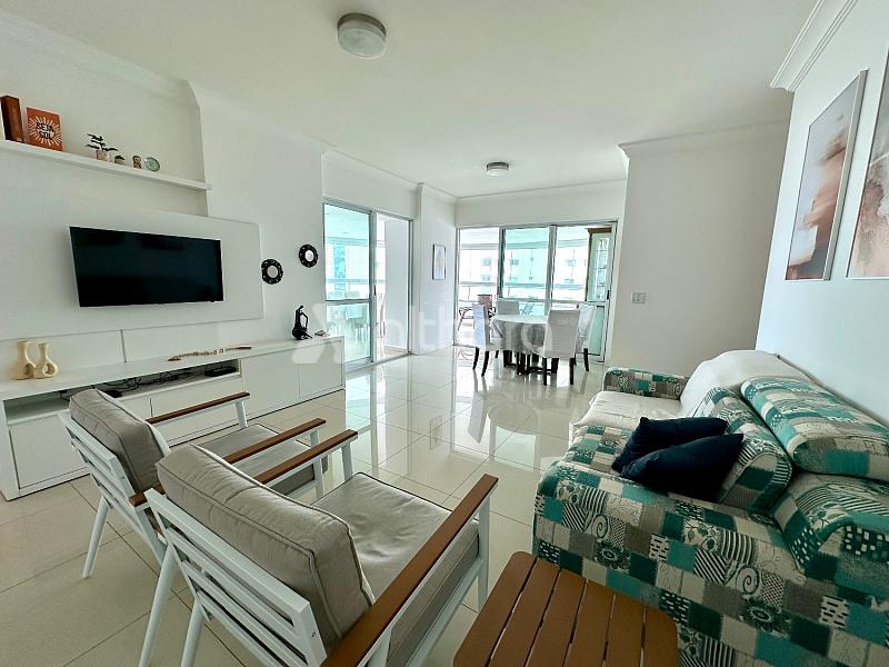 Apartamento no Edif�cio Torre de M�laga em Balne�rio Cambori� 6