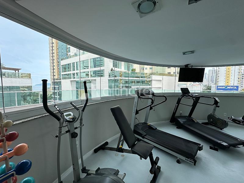 Apartamento no Edif�cio Torre de M�laga em Balne�rio Cambori� 22