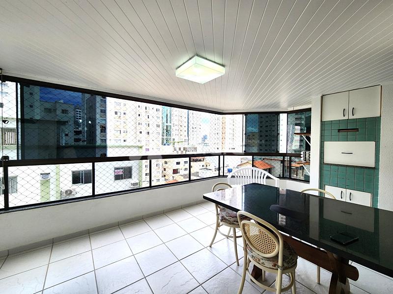 Apartamento no Edif�cio Claudia em Balne�rio Cambori� 1