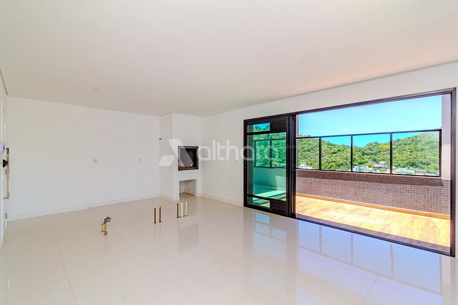 Cobertura no Edif�cio Privil�ge Brava Residence em Itaja� 26