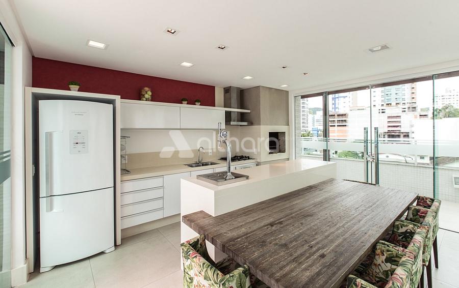 Apartamento no Edif�cio Torre de Lyon em Balne�rio Cambori� 23