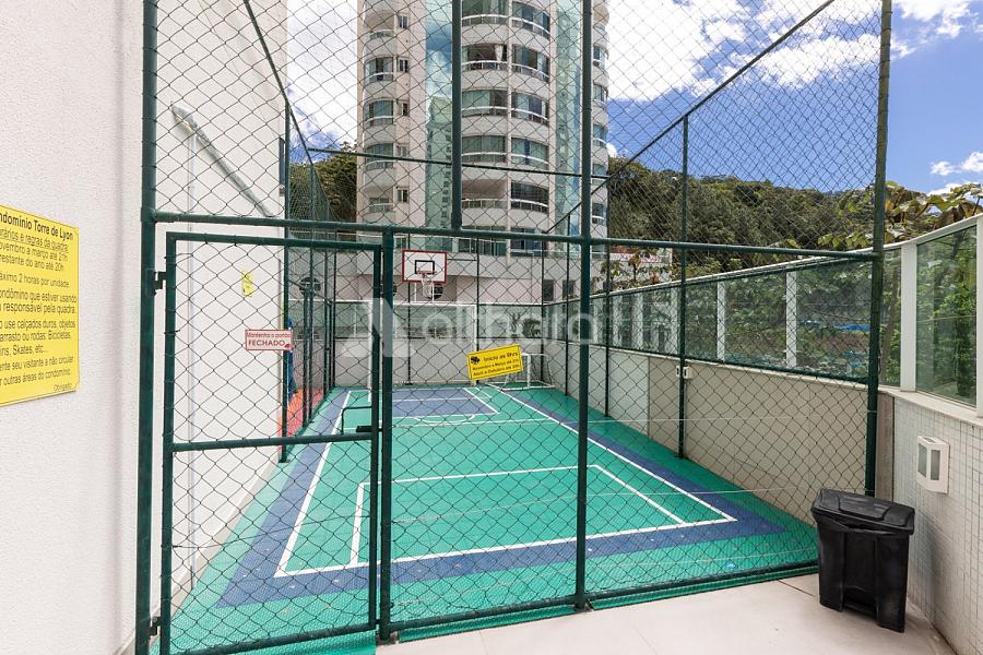 Apartamento no Edif�cio Torre de Lyon em Balne�rio Cambori� 25