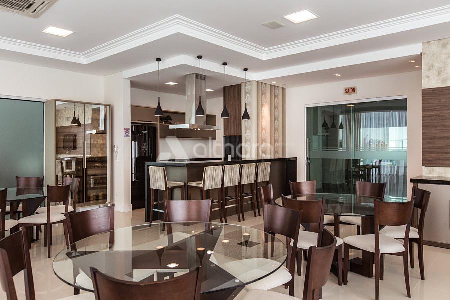 Apartamento no Edif�cio Torre de Lyon em Balne�rio Cambori� 28
