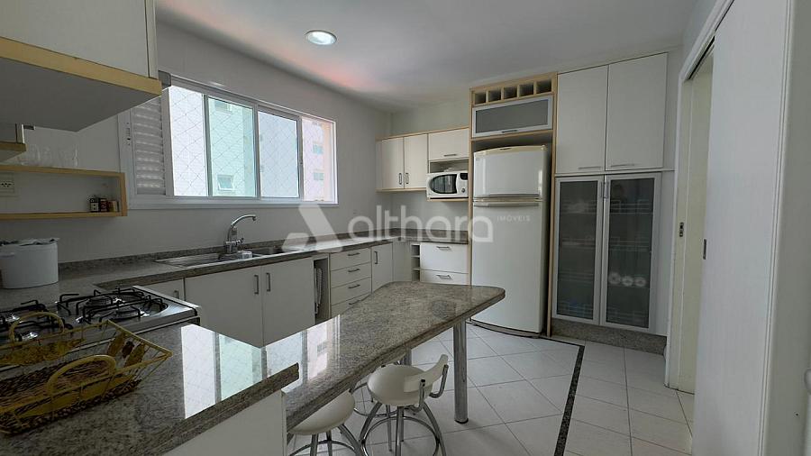 Apartamento Mobiliado no Edificio Arthur Fischer em Balneário Camboriú — foto 15