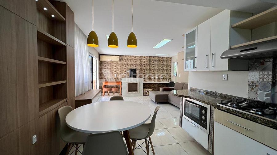 Apartamento com Área Externa privativa no Edificio Mario Boesse em Balneário Camboriú — foto 2