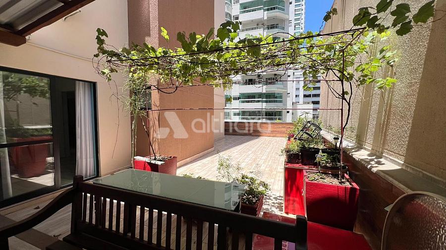 Apartamento com Área Externa privativa no Edificio Mario Boesse em Balneário Camboriú — foto 9