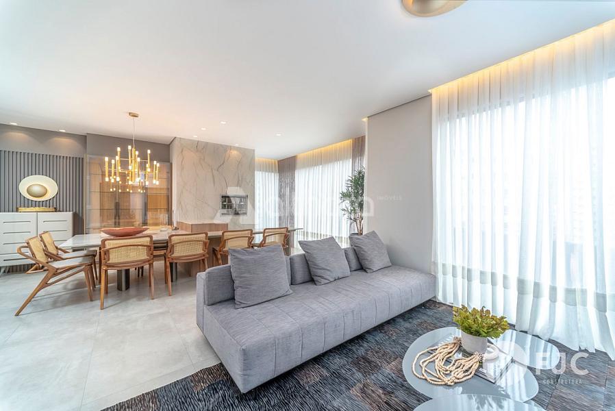 Apartamento Decorado no Edifício Opera Tower em Balneário Camboriú — foto 17