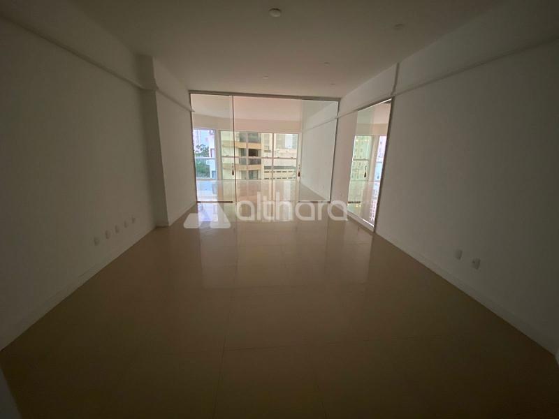 Apartamento no Edifício Villa Florence em Balneário Camboriú — foto 2