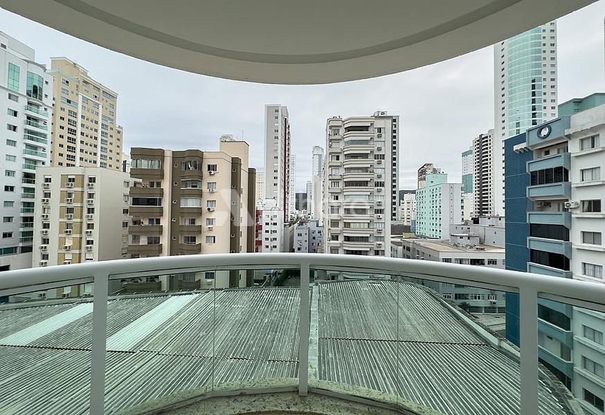 Apartamento no Edifício La Madeson em Balneário Camboriú — foto 3
