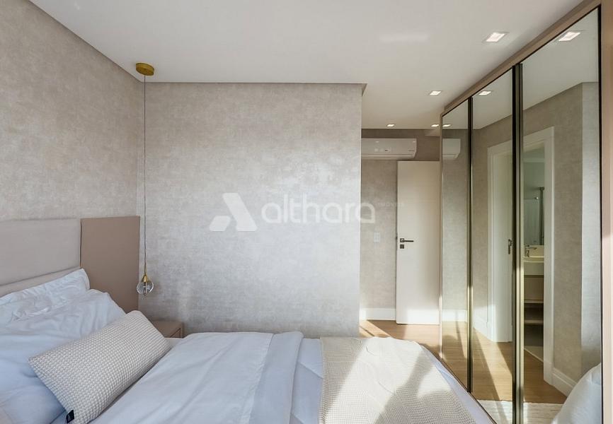 Apartamento Mobiliado no Edif�cio Olympo Tower em Balne�rio Cambori� 43