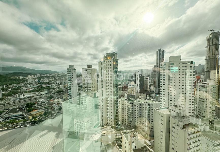 Apartamento Mobiliado no Edifício Magnifique Tower em Balneário Camboriú — foto 17