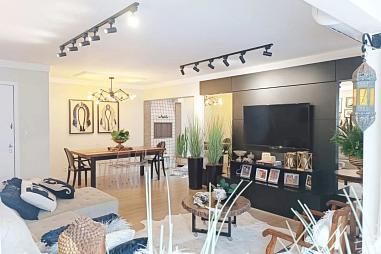 Apartamento com 3 quartos à venda, 140m², 2 banheiros, 2 garagens - Centro - Balneário Camboriú