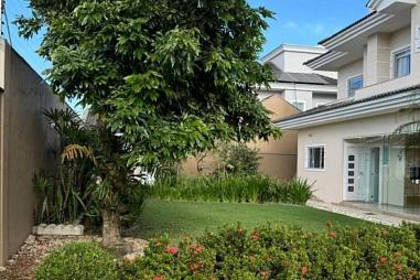 Casa em Condomínio com 4 quartos à venda, 430m², 5 banheiros, 3 garagens - Boa Vista - Joinville