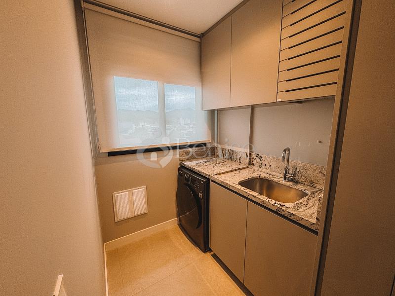3 su�tes, mobiliado e decorado - Centro, Cambori� 30