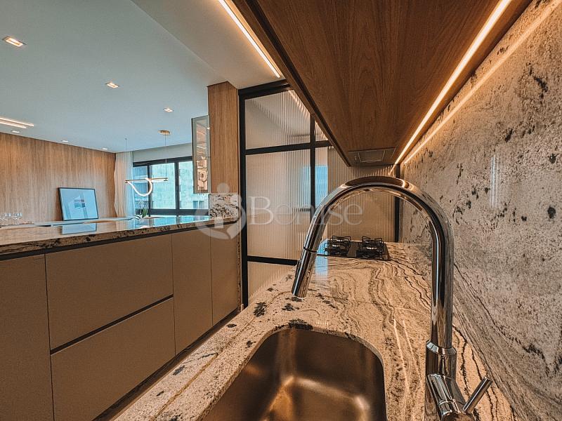 3 su�tes, mobiliado e decorado - Centro, Cambori� 32