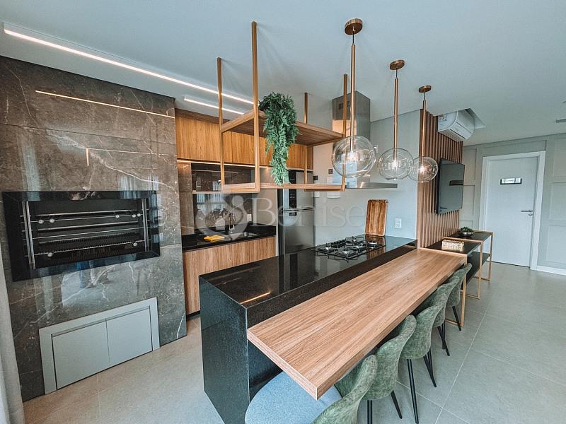 3 su�tes, living integrado e 2 vagas - Centro, Cambori� 21