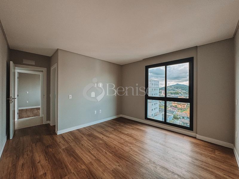 3 su�tes, living integrado e 2 vagas - Centro, Cambori� 42