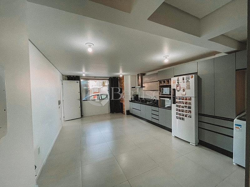3 dormit�rios, churrasqueira e 2 vagas privativas - Centro, Cambori� 7