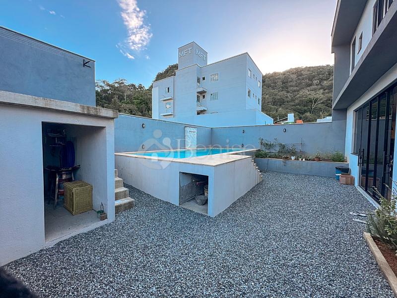 3 su�tes, piscina com prainha e 4 vagas - Rio Pequeno, Cambori� 18