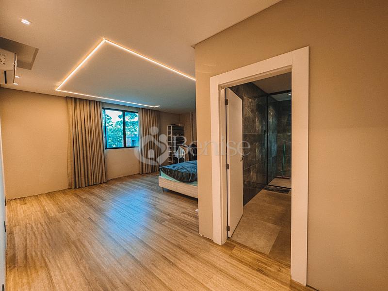 3 su�tes, piscina com prainha e 4 vagas - Rio Pequeno, Cambori� 25