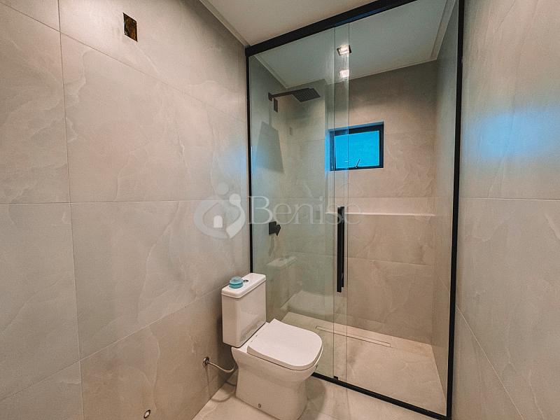 3 su�tes, piscina com prainha e 4 vagas - Rio Pequeno, Cambori� 29