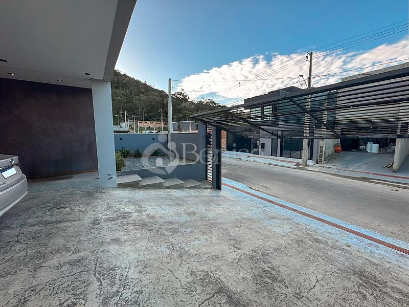 3 su�tes, piscina com prainha e 4 vagas - Rio Pequeno, Cambori� 3