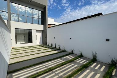 Sobrado Geminado Encantador!