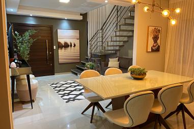 Sobrado Mobiliado e com Piscina!