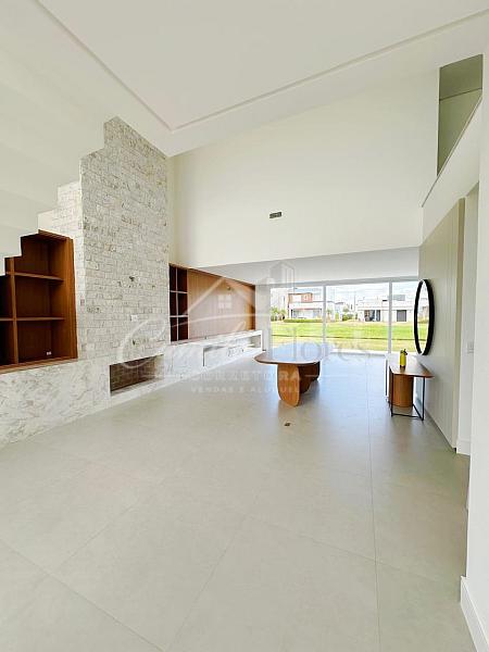 Casa � venda 4 Suites semi mobiliada no condom�nio Reserva das Aguas Torres/RS 1