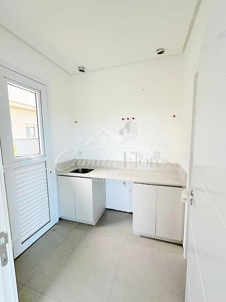 Casa � venda 4 Suites semi mobiliada no condom�nio Reserva das Aguas Torres/RS 13