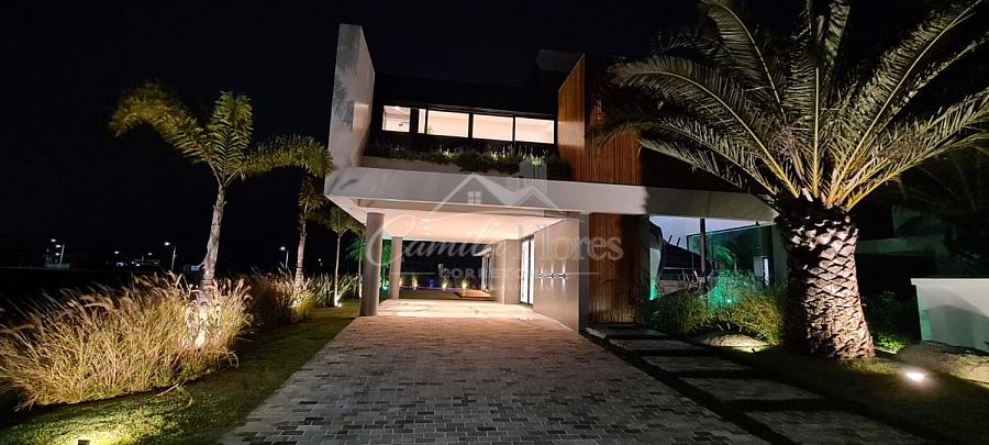 Casa � venda 4 Suites sendo 1 master no condom�nio Reserva das Aguas Torres/RS 8