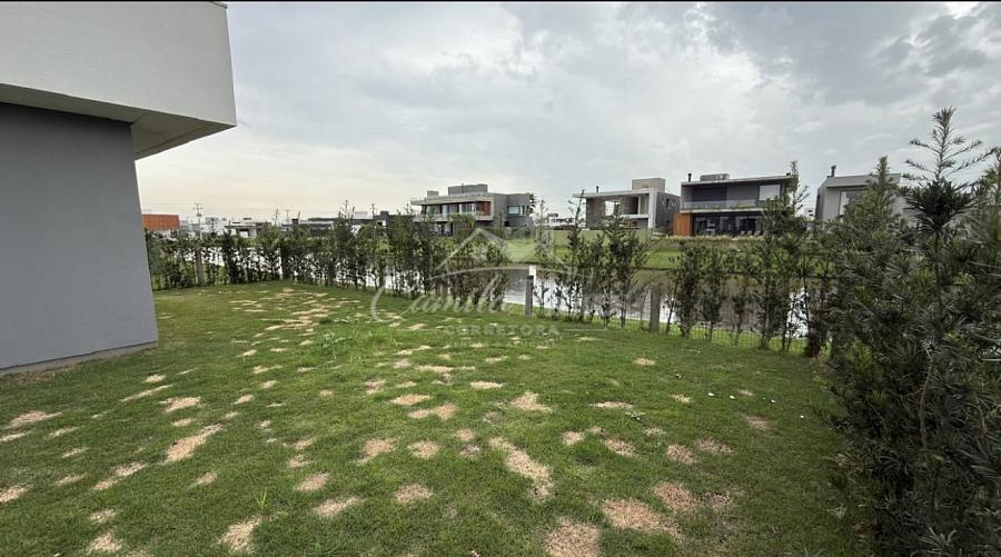 Casa � venda 3 Suites fundos lago no condom�nio Reserva das Aguas Torres/RS 21