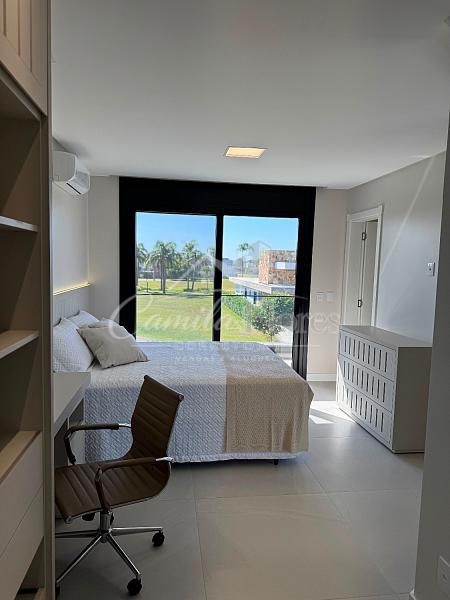 Sobrado � venda 4 Suites no condom�nio Ilhas Park Torres/RS 12