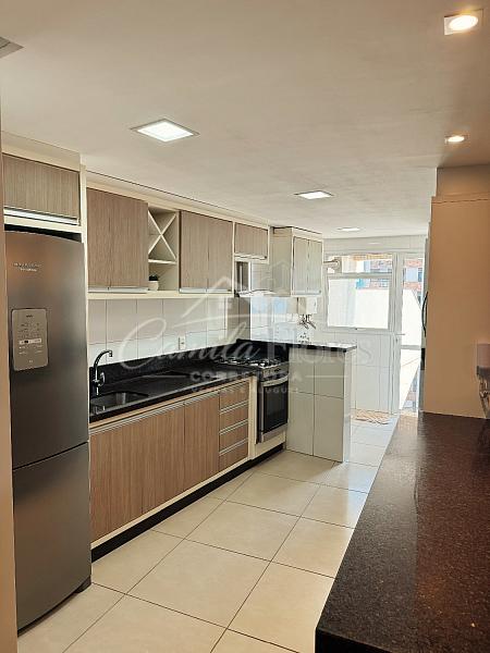 Apartamento 2 dormitorios, sendo 1 suite no centro de Torres/RS 6