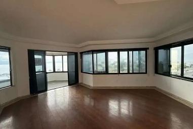 APARTAMENTO NA BEIRA-MAR NORTE – VISTA PRIVILEGIADA E ALTO PADRÃO EM FLORIANÓPOLIS
