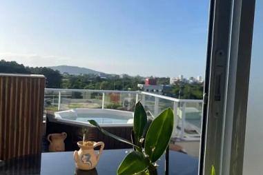 COBERTURA NO NOVO CAMPECHE – MOBILIADA + JACUZZI PRIVATIVA