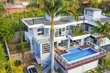 Casa em condomínio com 3 suítes em Santo Antônio de Lisboa, Florianópolis