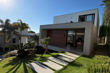Casa em Condomínio com 3 quartos à venda, 510m², 5 banheiros, 4 garagens - Cacupé - Florianópolis